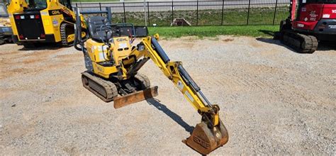 GEHL M08 Mini (up to 12,000 lbs) Excavators For Sale 1